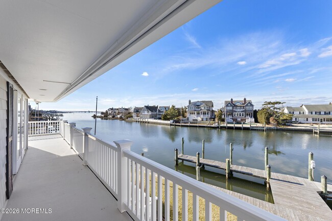 Building Photo - 954 Barnegat Ln