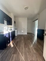 Building Photo - 255 Glen St