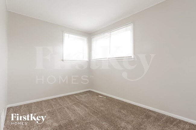Building Photo - 4600 W 79th Pl
