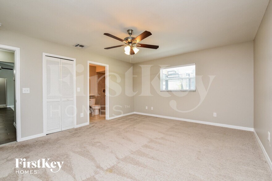 Building Photo - 406 SE 10th Ave