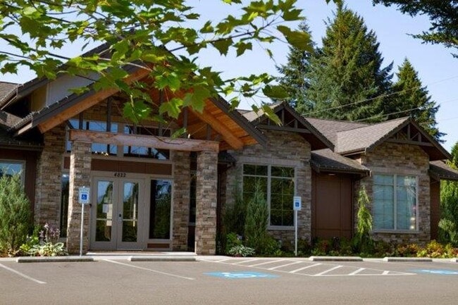 Building Photo - Limited-Time Offer: Gorgeous Top Floor 2 Bed/1 Bath for Just $1,799/Month! Private view!