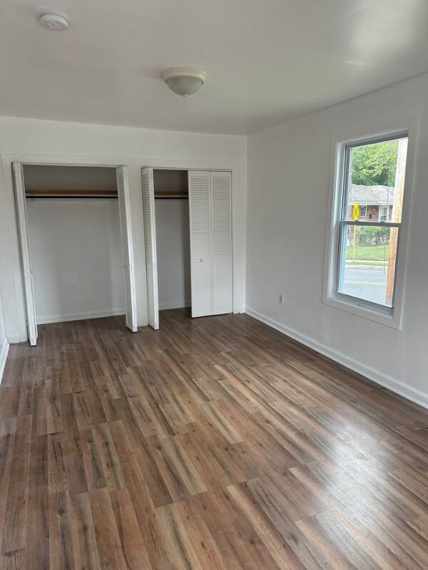 Building Photo - 83 Carpenter St