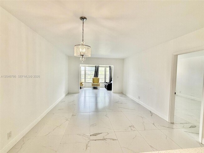 Building Photo - 14790 Bonaire Blvd