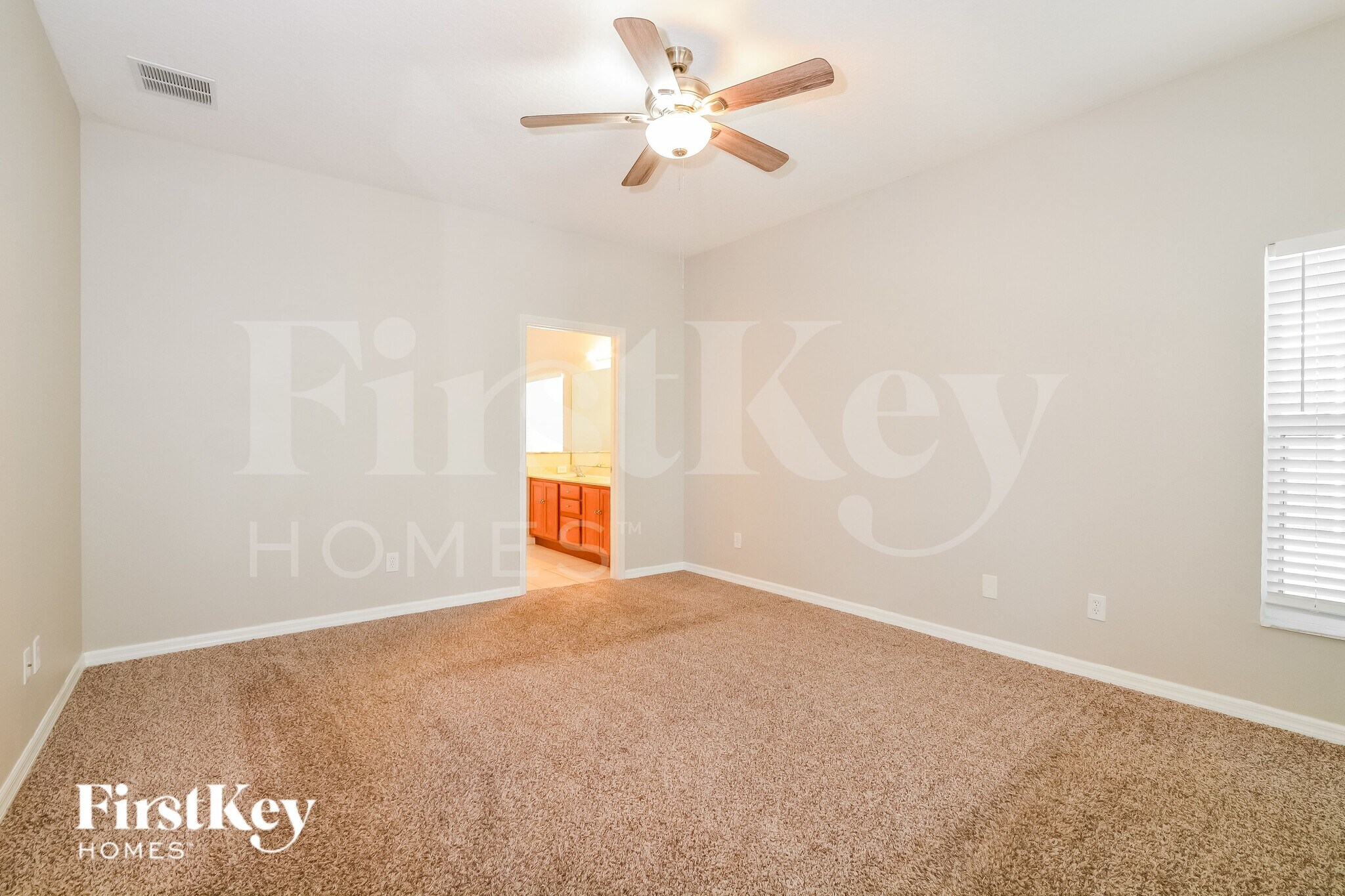 Building Photo - 1242 Longville Cir