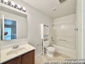 Building Photo - 12623 Carriage Blvd