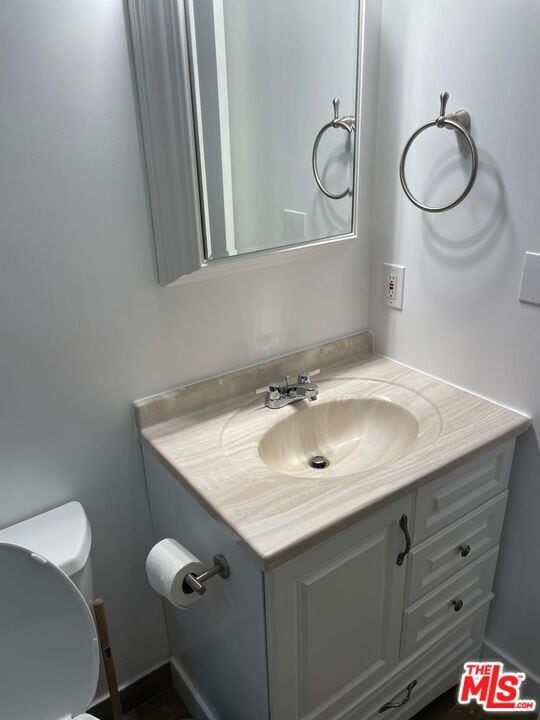 Building Photo - 8010 Longridge Ave