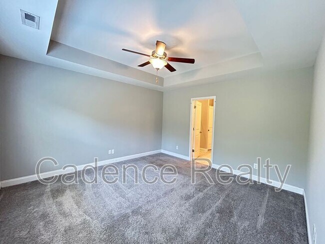 Building Photo - 1543 Grey Cliff Run