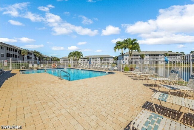 Building Photo - 7822 Great Heron Way