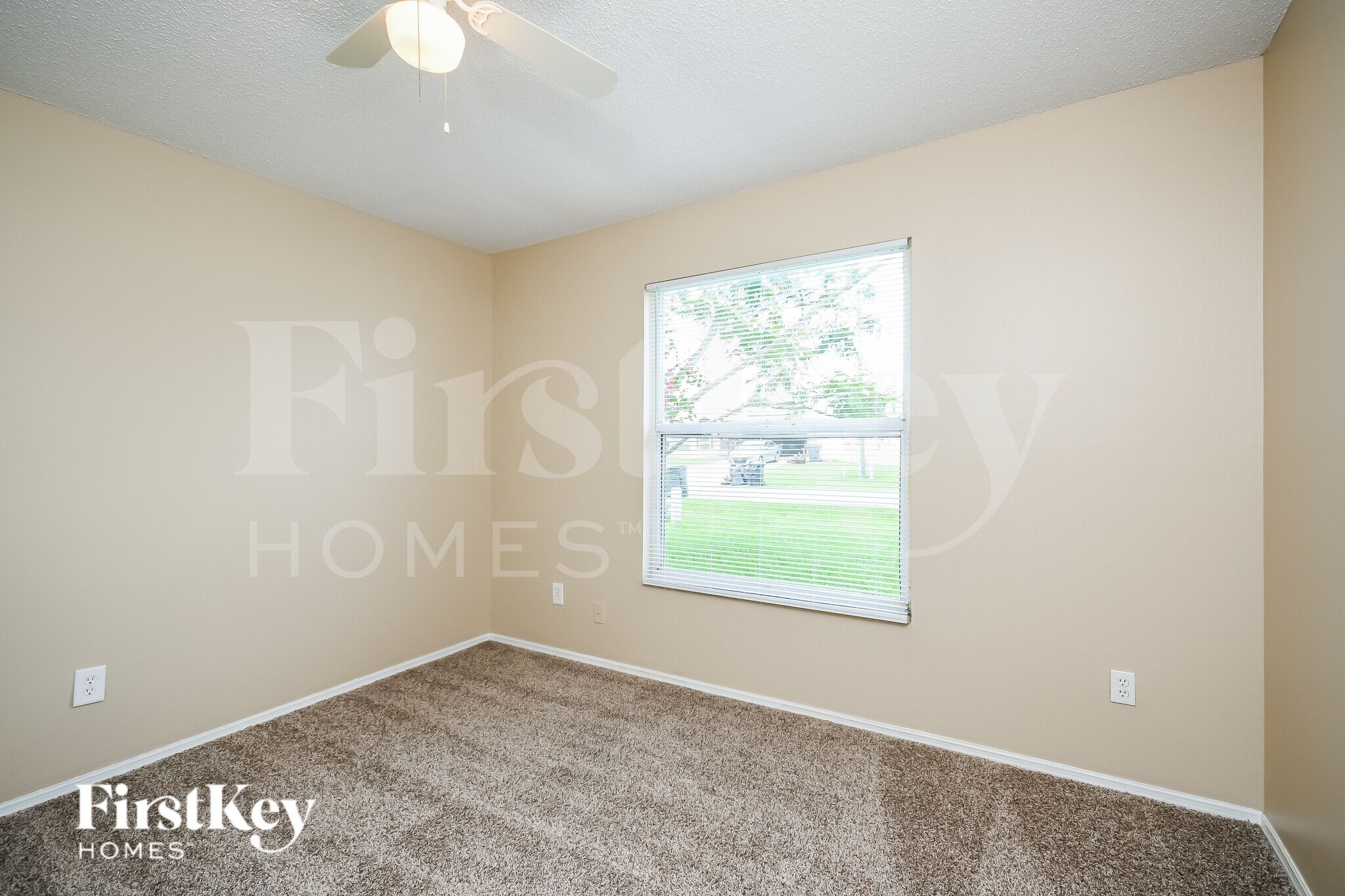 Building Photo - 714 Camel Ct