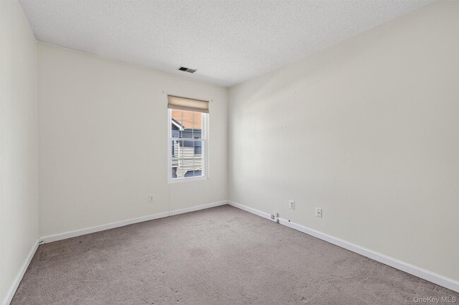 Building Photo - 3911 Whispering Hills Dr