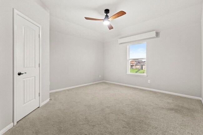 Building Photo - 3506 Lake Bella Megan Dr