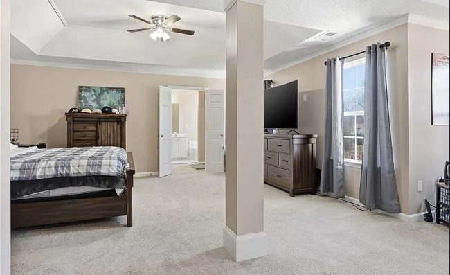 Building Photo - Close to Parks, Shops & Schools — Live Where Convenience Matters