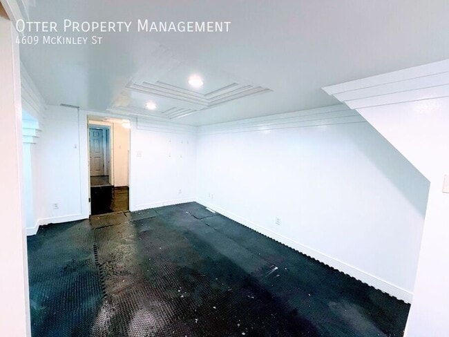 Building Photo - 4609 McKinley St