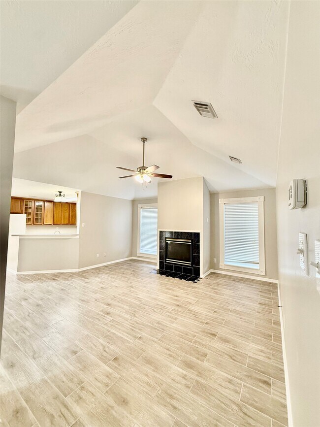 Building Photo - 10827 Moonlit Meadows Ct