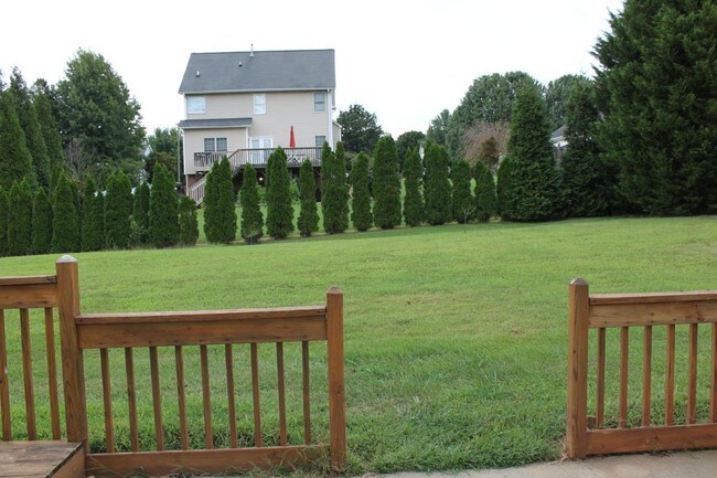 Back Yard - 2915 Atwood Rd
