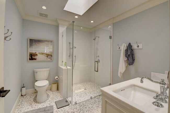 Building Photo - 1920 S Ocean Blvd