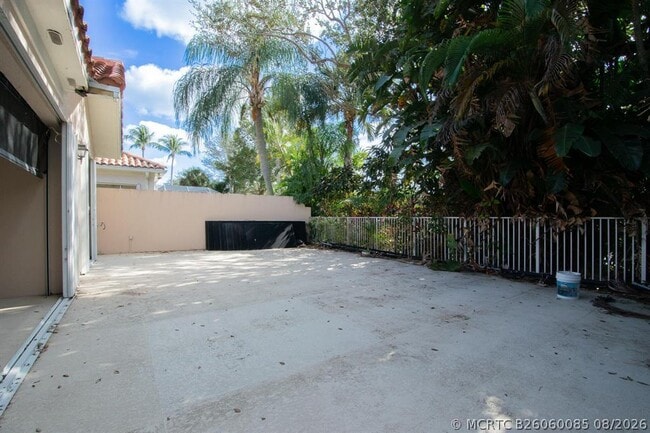 Building Photo - 7046 Fish Creek Ln