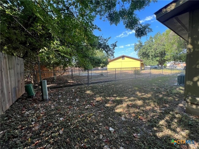 Building Photo - 1524 Shannon Cir