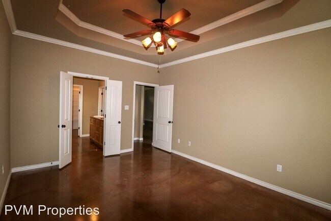 Building Photo - 3 br, 2 bath House - 3021 Silver Saddle