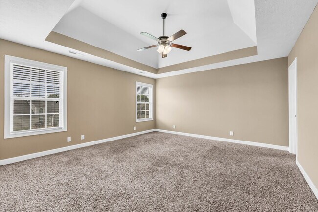 Building Photo - Wonderful 2-story home close to Ft. Campbell