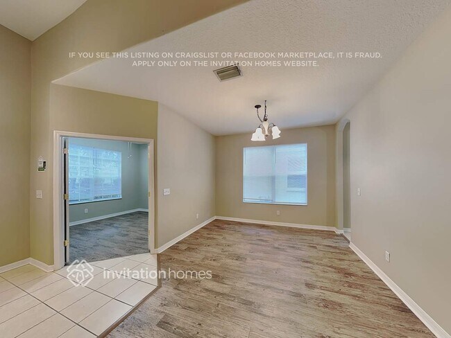 Building Photo - 5111 Clover Mist Dr