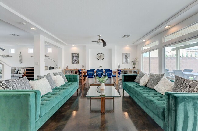 Building Photo - FANTASTIC FULLY UPGRADED FURNISHED RENTAL LOCATED IN THE SOUTHWEST!!!