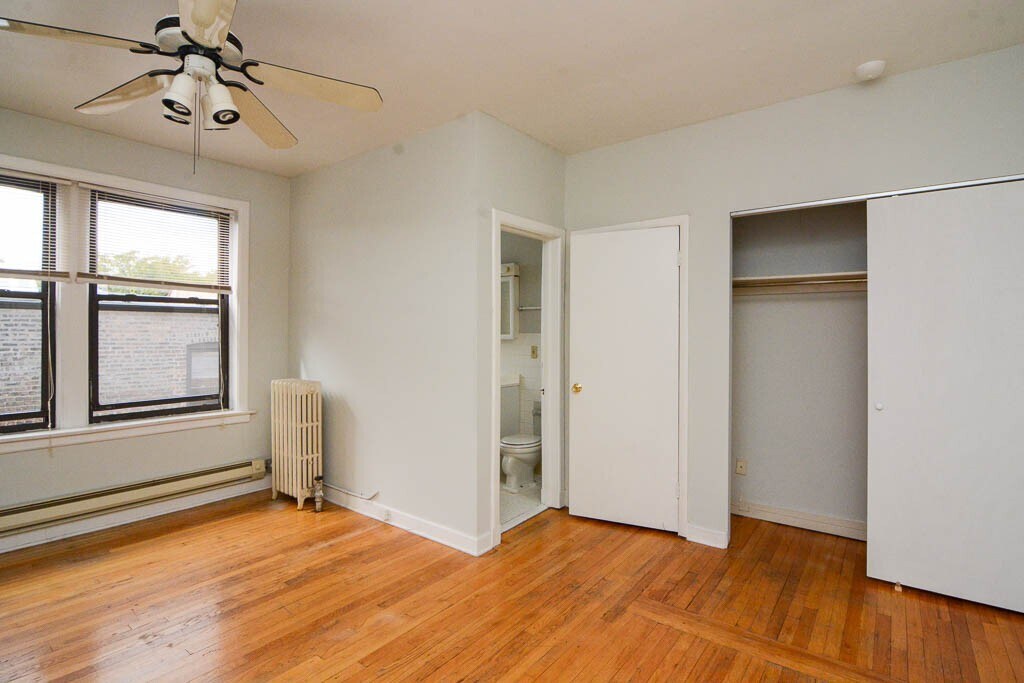 Building Photo - 1053 W George St