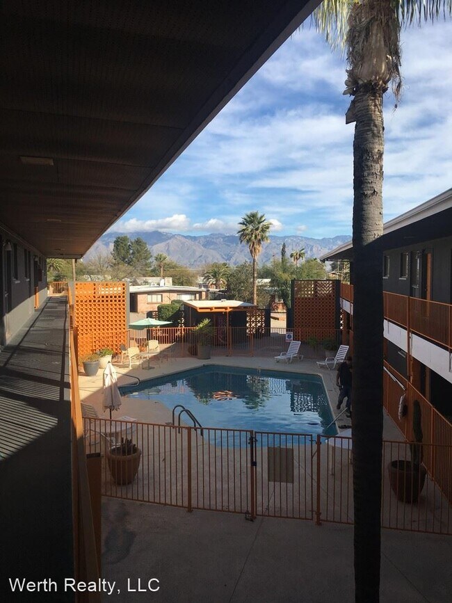 Building Photo - 5770 E 10th St