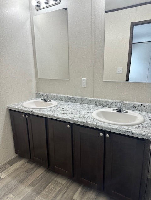 Building Photo - 3200 S Highland Park Dr