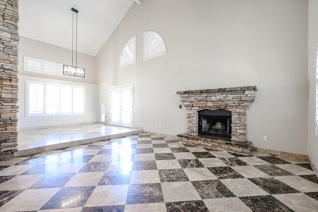 Building Photo - 8830 E Carol Way