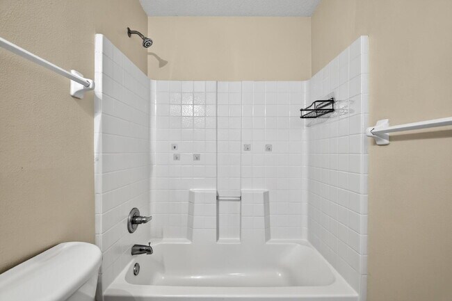 Building Photo - DUPLEX