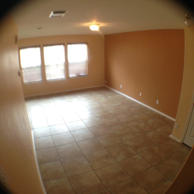 Building Photo - 6614 Buckhorn Cliff