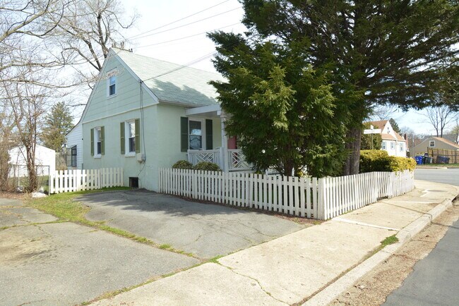 Primary Photo - 3501 16th St S