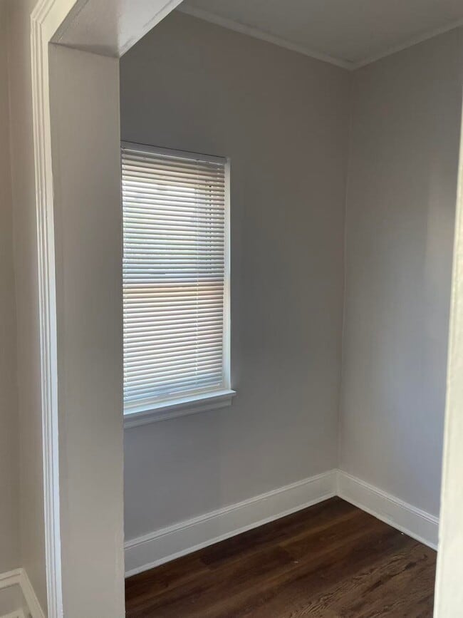 Building Photo - 109 70th St