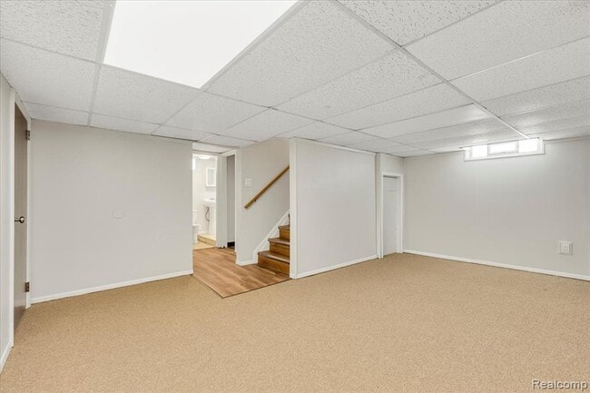 Building Photo - 18466 Sumner