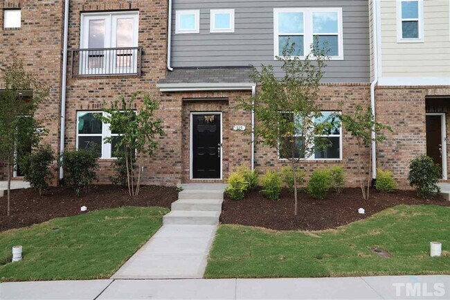 Building Photo - 315 King Closer Dr