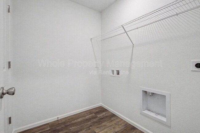 Building Photo - 28466 E 6th Pl