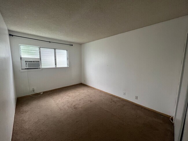Building Photo - 2 Bed, 1 Bath at Windward Acres