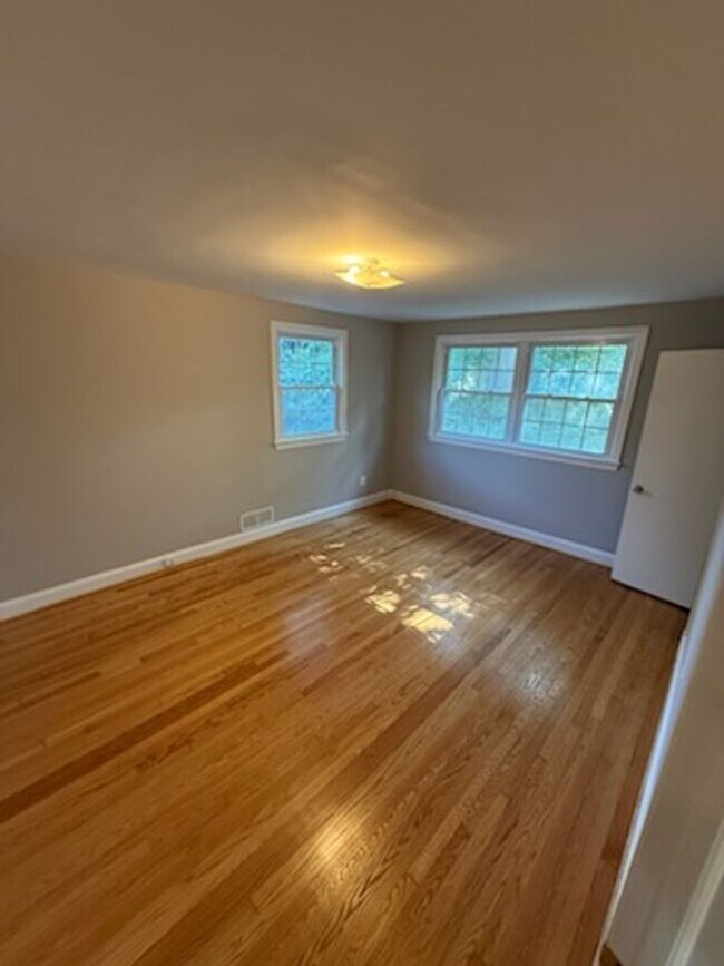 Building Photo - 4127 45th St NW