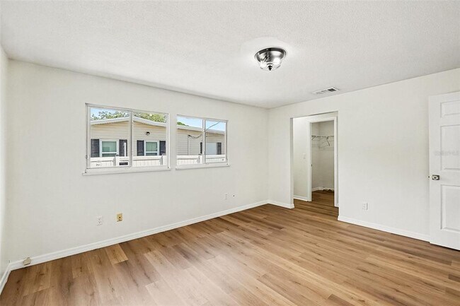 Building Photo - 6515 3rd St Ct W
