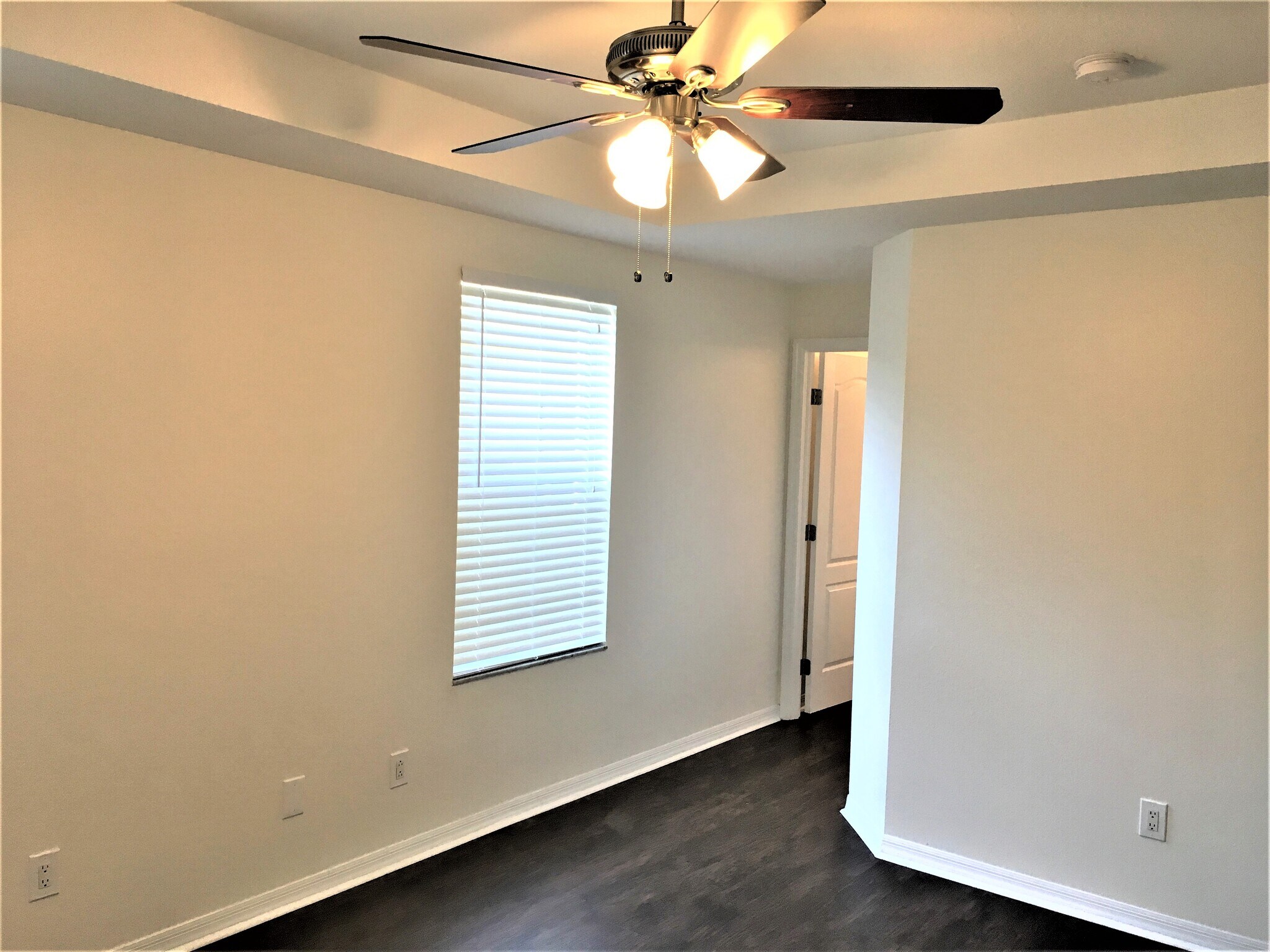 Building Photo - 8535 Quarter Horse Dr