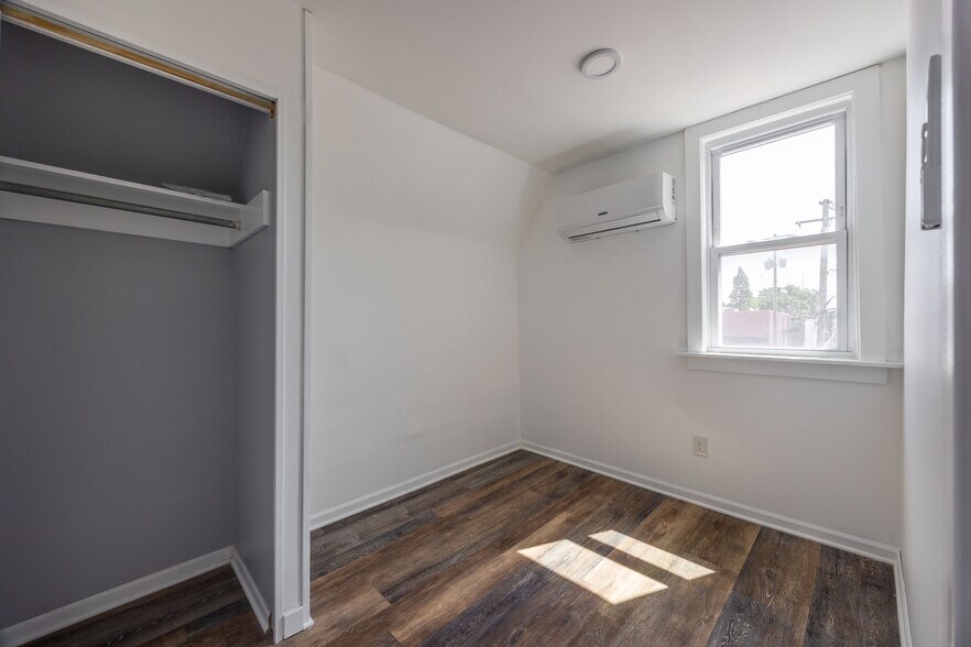 Building Photo - 3147 N Spaulding Ave