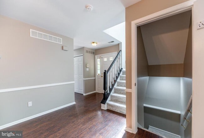 Building Photo - 148 Iron Bark Ct