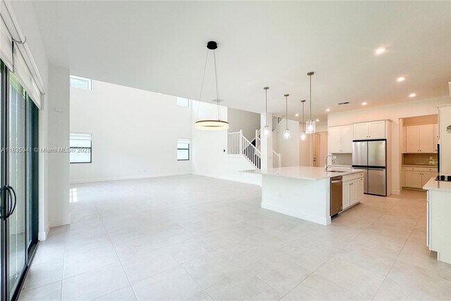 Building Photo - 2662 NW 87th Ter