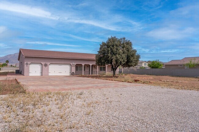 Building Photo - 4880 Dorrell Ln