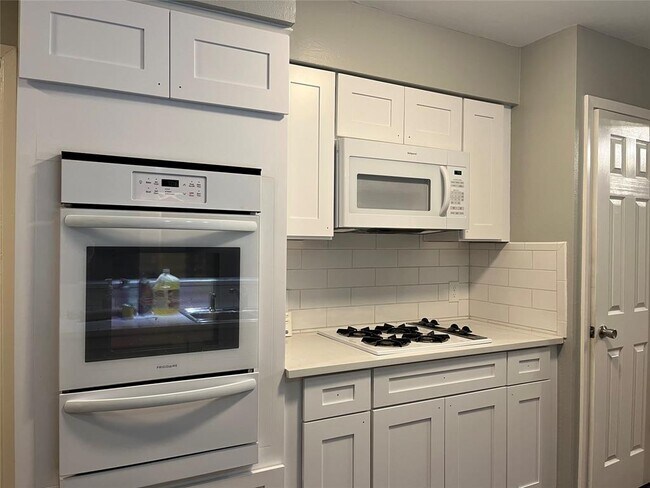 Building Photo - 1619 Cripple Creek Dr