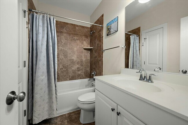 Building Photo - 114 69th St