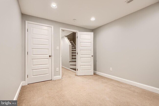 Building Photo - 115 N Belnord Ave