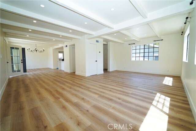 Building Photo - 2615 Manhattan