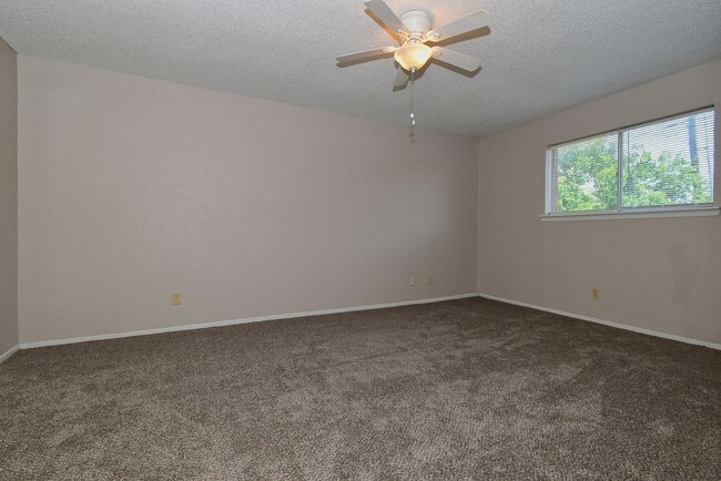Building Photo - 3117 Chaparral- House